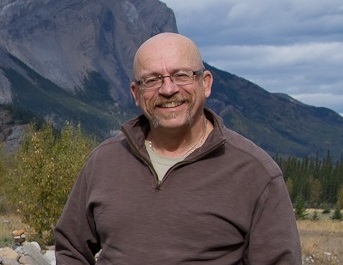 <span style="font-weight: bold;">Dr Gilbert Proulx</span>